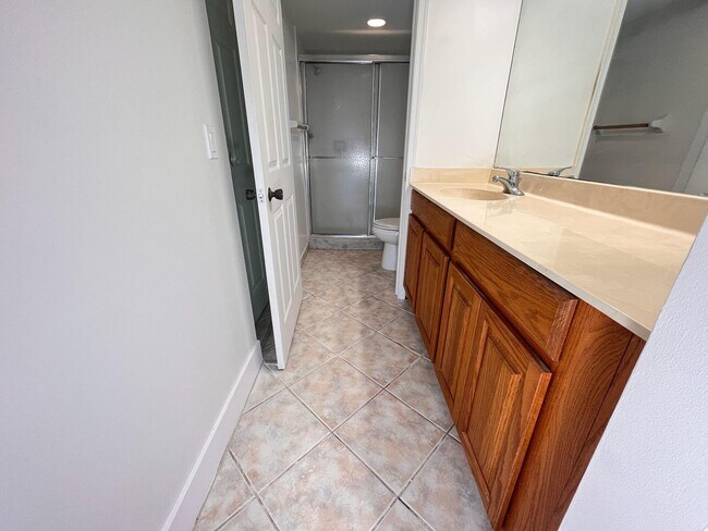 Building Photo - 2061 Keystone Dr