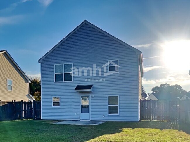 Building Photo - 241 Emerald Isle Dr