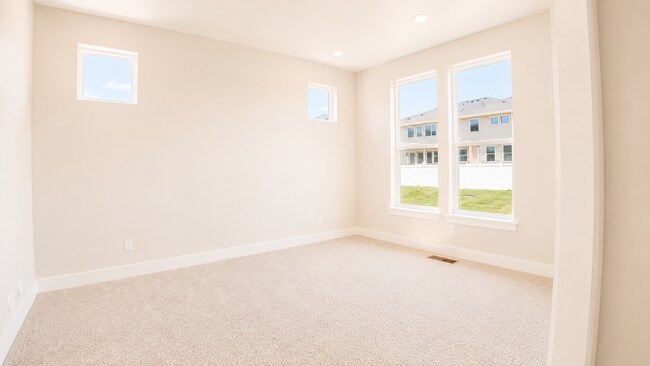 Building Photo - 5608 S Rosalia Wy