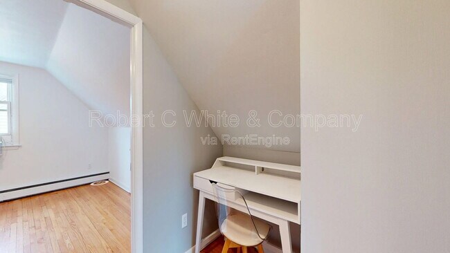 Building Photo - 161 Mona Terrace