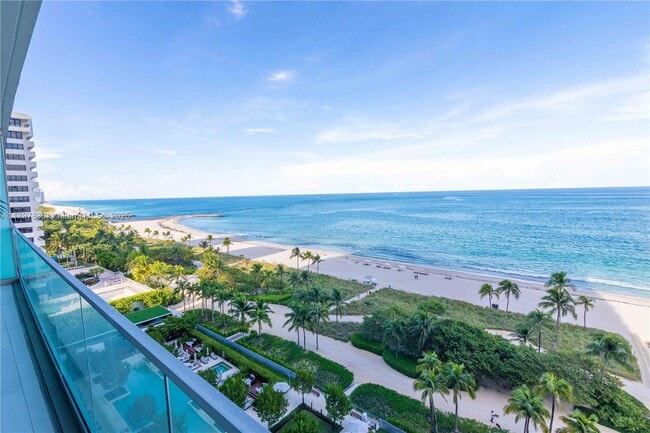 Building Photo - 10201 Collins Ave