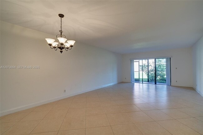 Building Photo - 231 Lakeview Dr