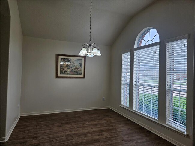 Building Photo - 9610 Sunflower Bluff Ln