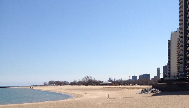 Building Photo - 5639 N Magnolia Ave