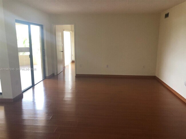 Building Photo - 8850 SW 123rd Ct