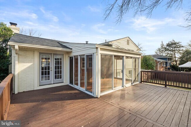 Building Photo - 1726 Baldwin Dr