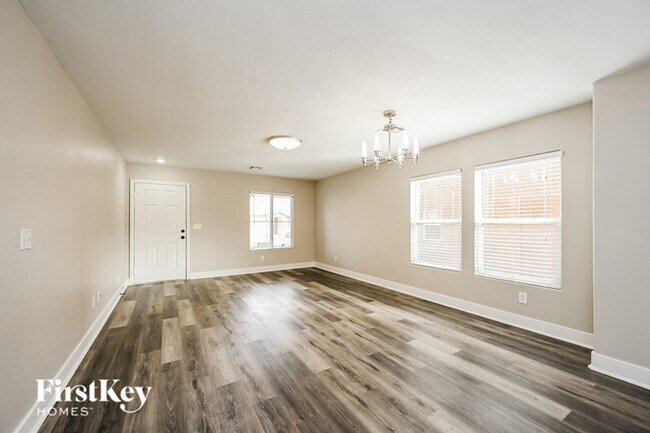 Building Photo - 809 Chapleton Ct