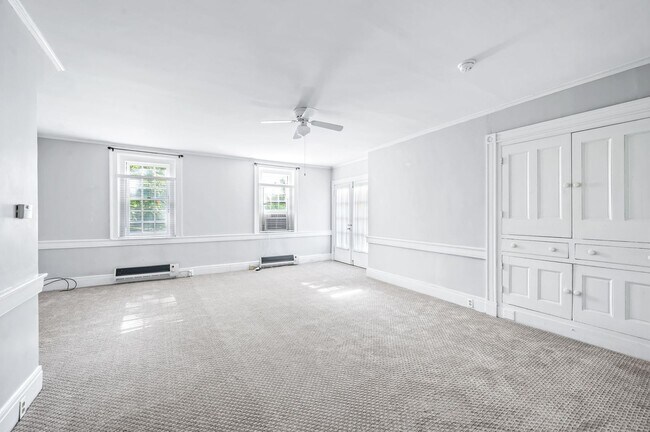 Building Photo - Charming 4BE/3BA Home in Historic Downtown Franklin!