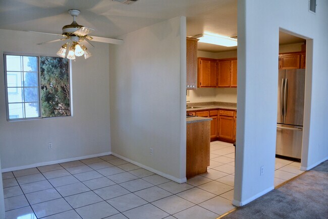 Building Photo - 548 N Windsor Blvd