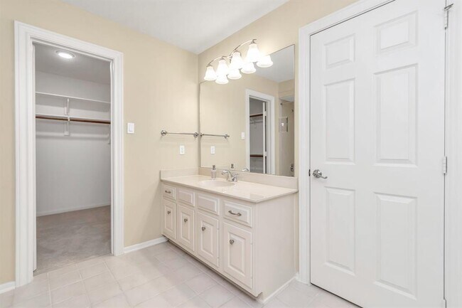 Building Photo - 13402 Sweet Surrender Ct