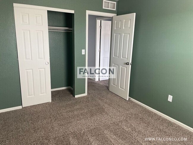 Building Photo - 9279 Birr Ct