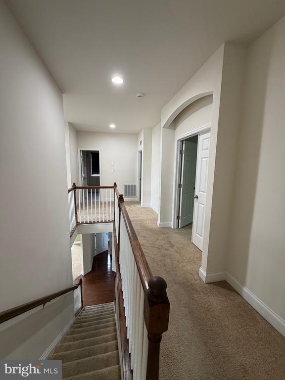 Building Photo - 997 Powder Horn Dr