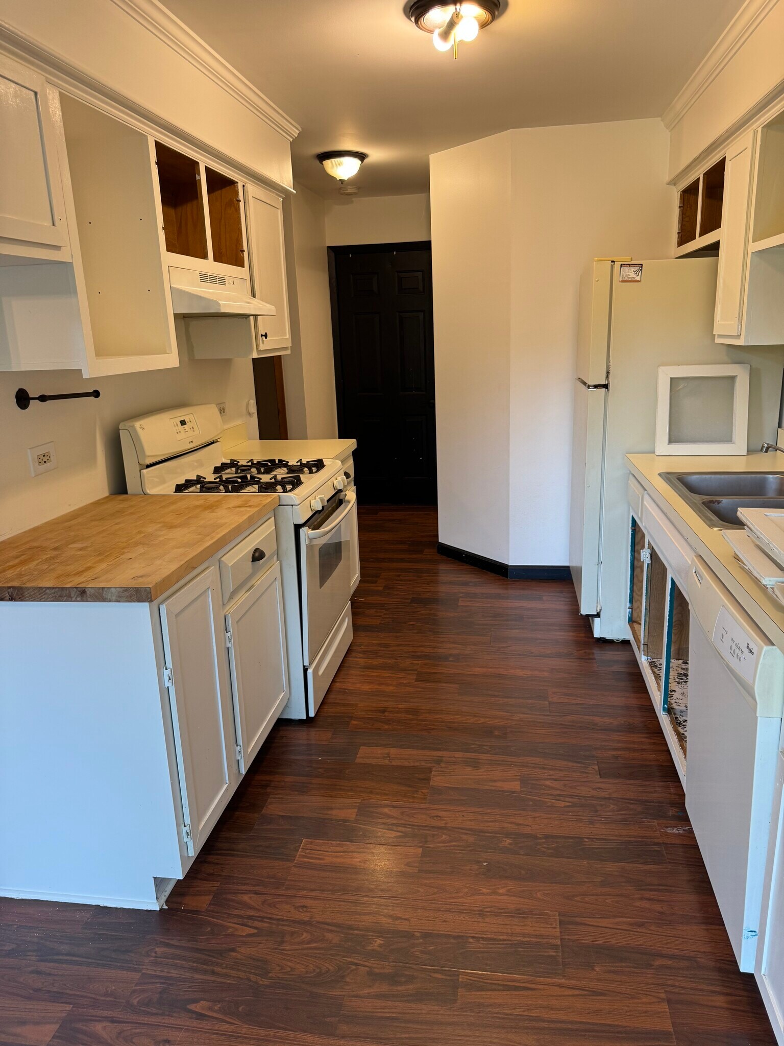 Building Photo - 17573 Pheasant Dr
