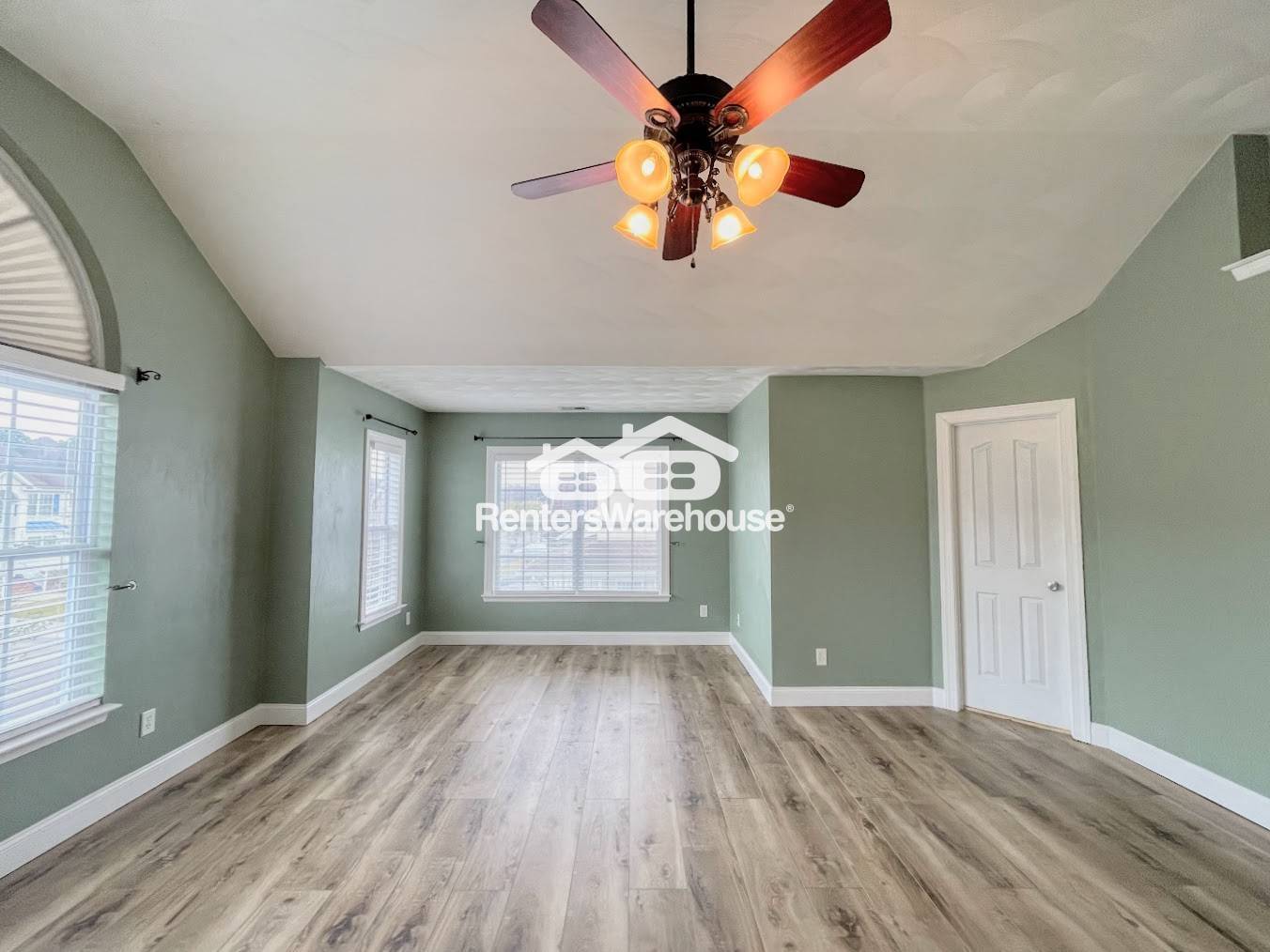 Building Photo - 1921 Spain Ln