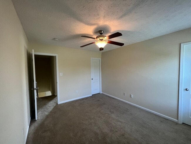 Building Photo - Nice two bedroom two and a half bath town home in Carolina Forest. Just minutes to area bases, be...