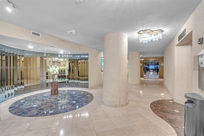 Building Photo - 10185 Collins Ave