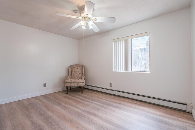 Building Photo - 141 Pierce St