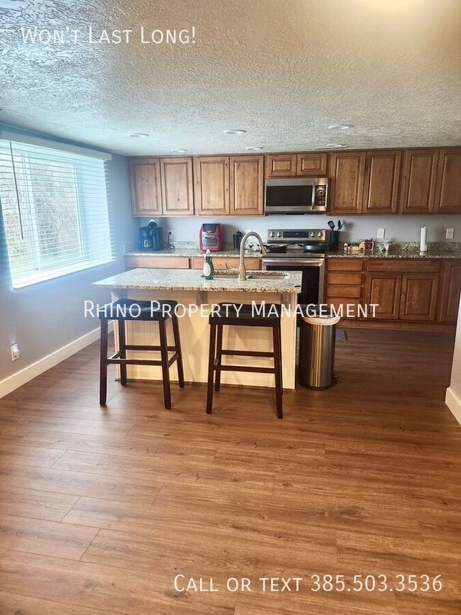 Building Photo - 2412 N 2000 W