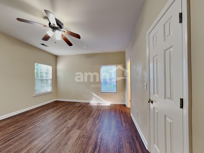 Building Photo - 3346 Cherrybrook Dr