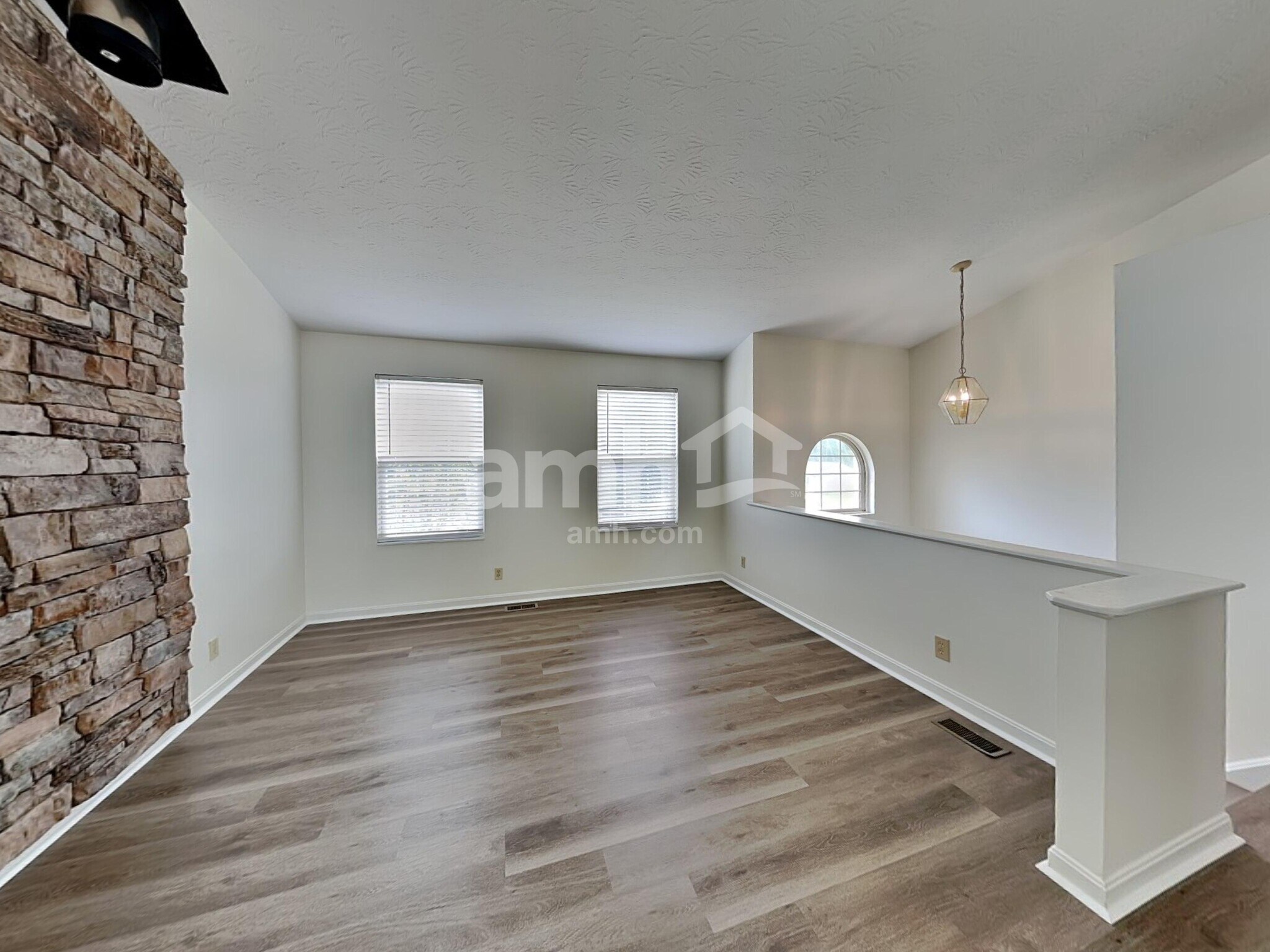Building Photo - 117 Ridgewood Dr