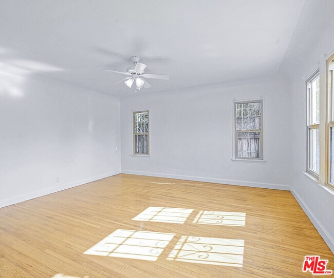 Building Photo - 1119 S Crescent Heights Blvd