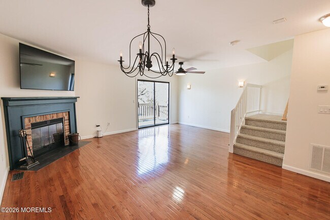 Building Photo - 1601 Alpine Trail