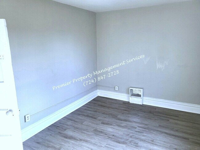 Building Photo - 705 Chestnut St