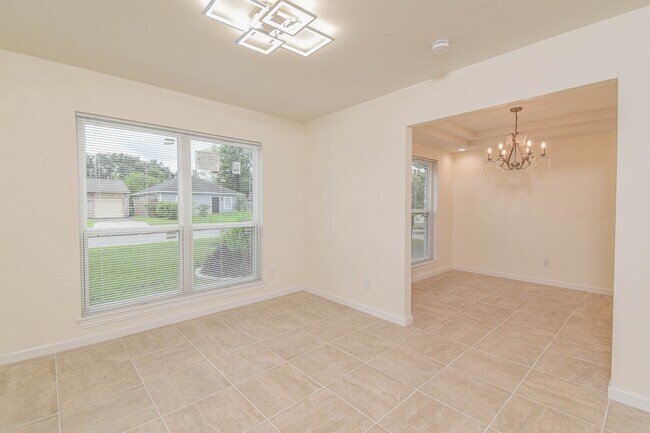 Building Photo - 5003 Denoron Dr