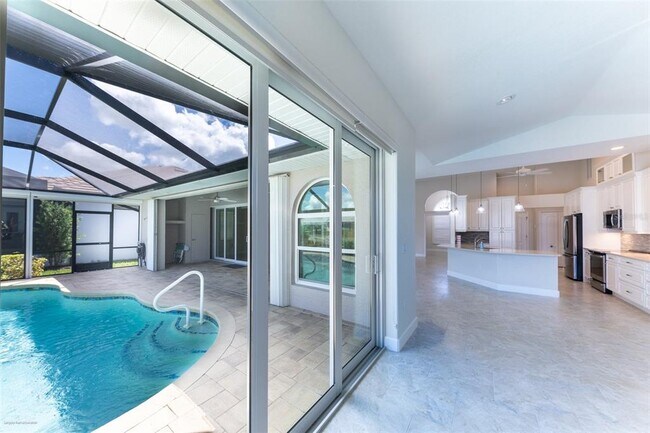 Building Photo - 566 Port Bendres Dr