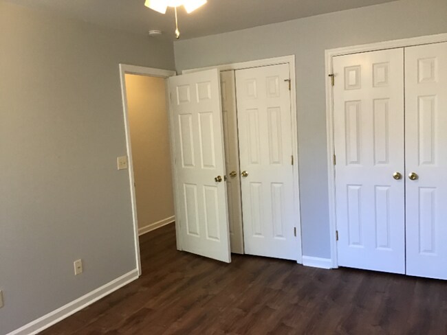 Building Photo - 2616 Burke Ln