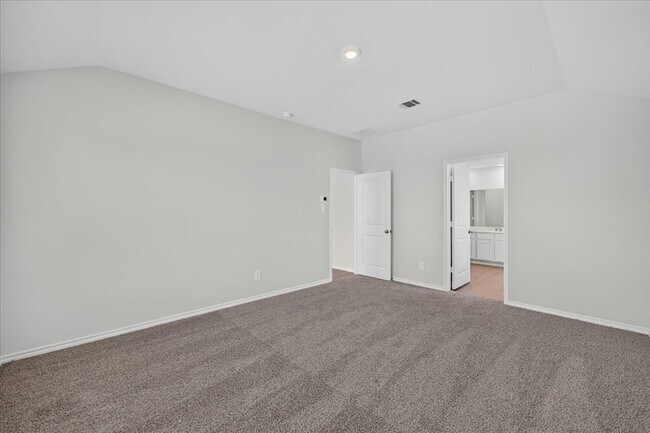 Building Photo - 728 Orchid Wy