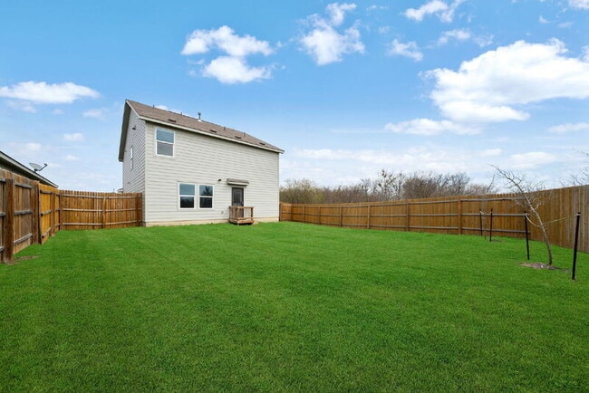 Building Photo - 5703 Dewberry Run