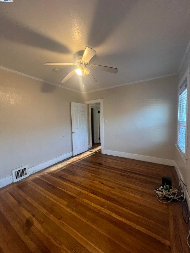 Building Photo - 3720 Lyon Ave