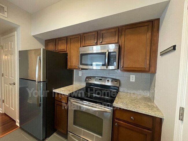 Building Photo - 275 13th St NE