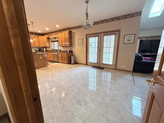 Building Photo - 3823 Sunburst Ln