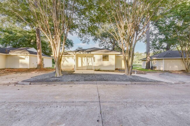 Primary Photo - 3491 Balboa Cir