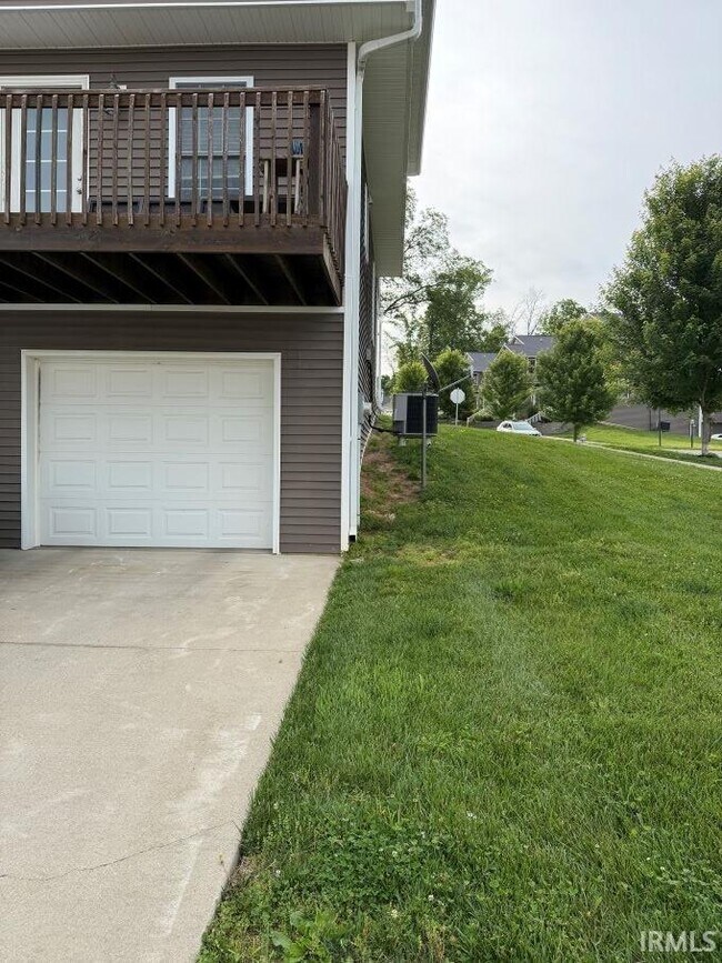 Building Photo - 2294 S Samuel Ln