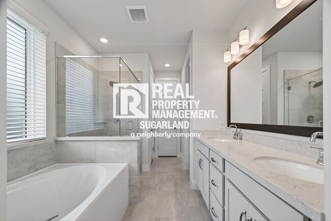Building Photo - Modern Lakefront Luxury: Brand New in the Preserve Master Planned Community