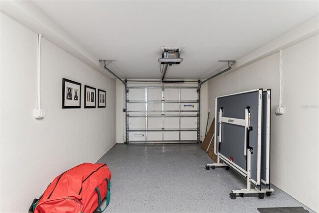 Building Photo - 5010 Bayshore Blvd