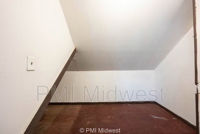 Building Photo - 3554 N Washington Blvd