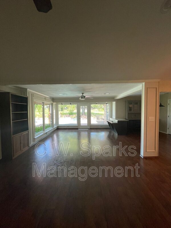 Building Photo - 3494 N Stodghill Rd