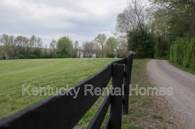 Building Photo - 6722 Athens Boonesboro Rd