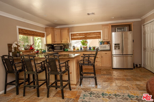 Building Photo - 24748 Long Valley Rd