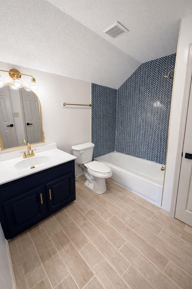 Building Photo - 6725 Kirby Trace Cove