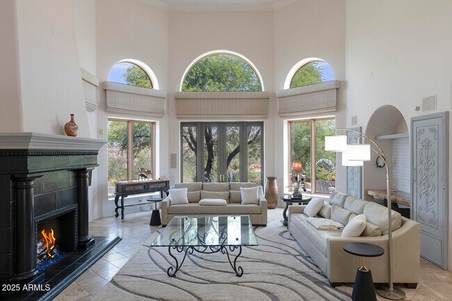 Building Photo - 10420 E Morning Vista Ln