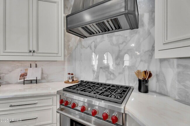 Building Photo - 3507 North 39th Pl