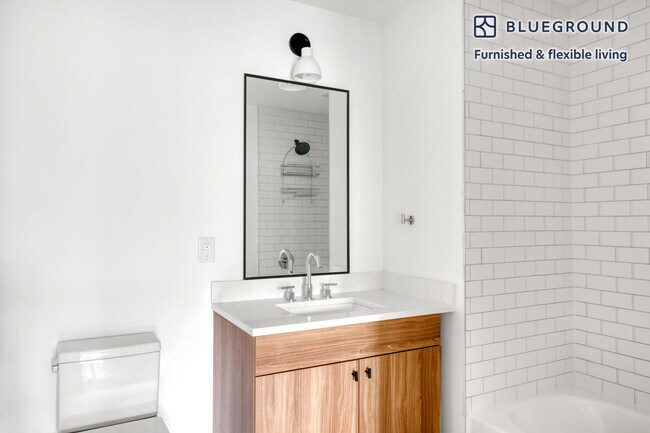 Building Photo - 401 Jackson St