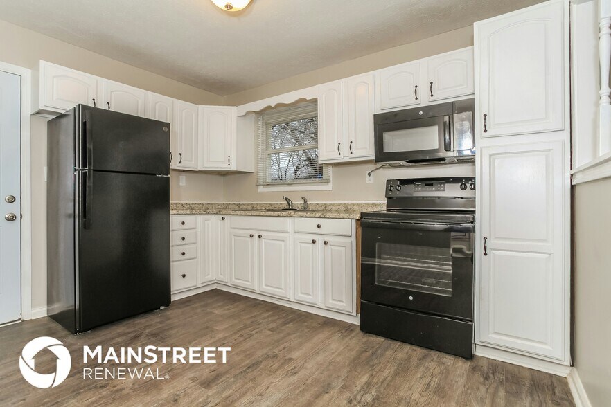 Building Photo - 5806 Alanadale Dr