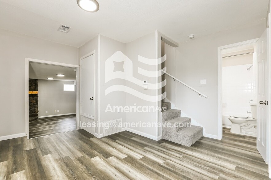 Building Photo - 1615 Madden Rd