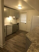 Building Photo - 807 Washington Ave